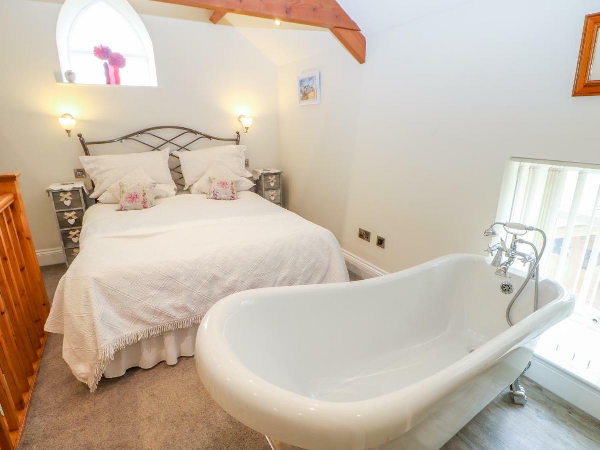 The Dove Cote Villa Richmond  Bagian luar foto